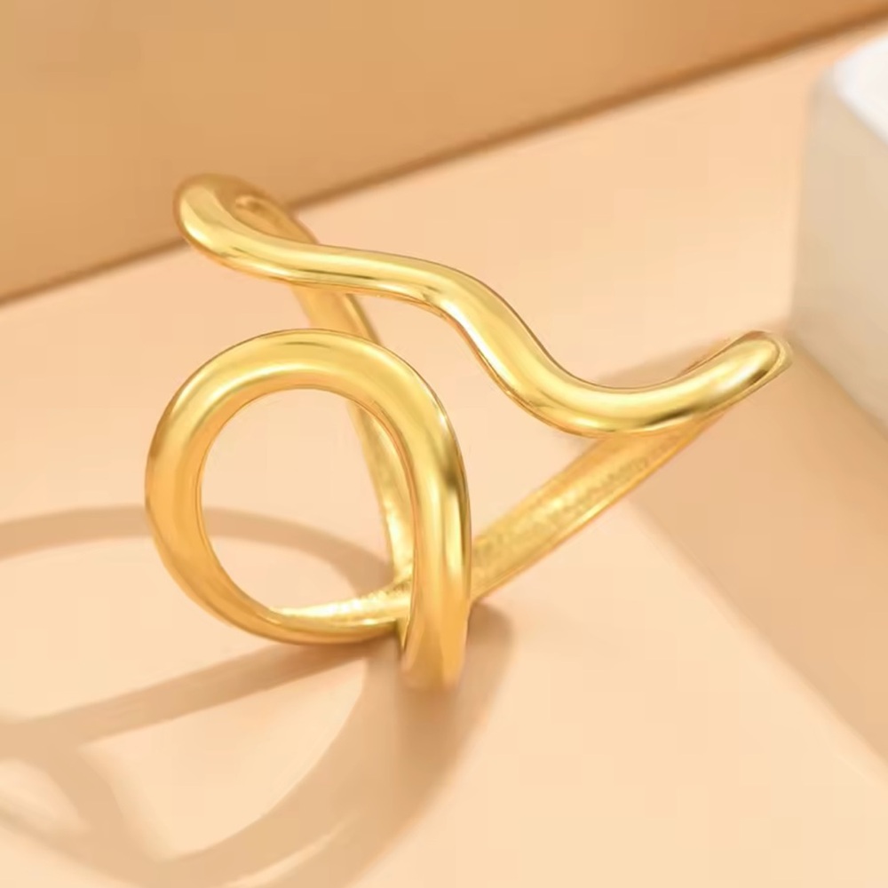Avangarde Gold Irregular Ring - image 6